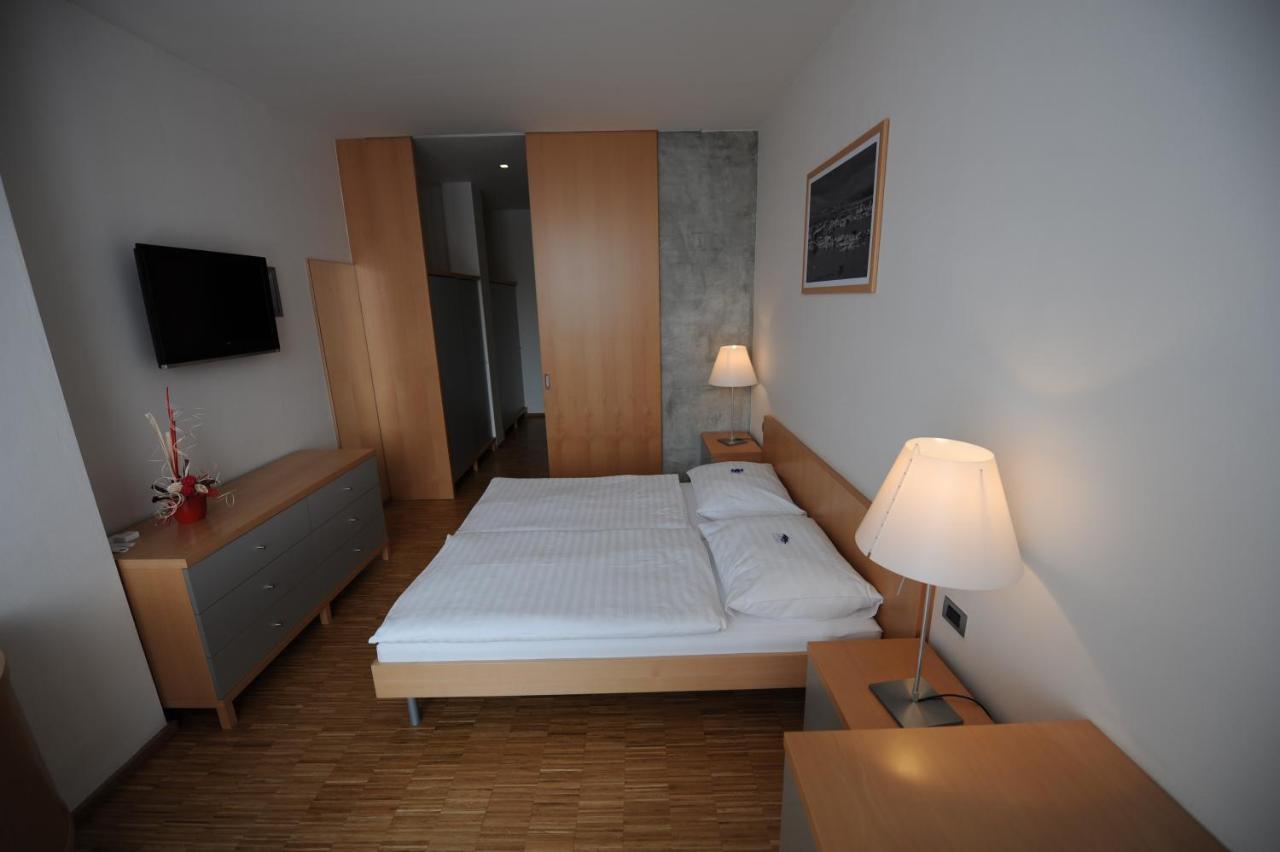 Blue Orange Resort Прага Экстерьер фото